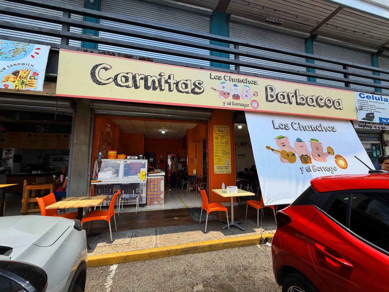 Exterior Sucursal Candiles